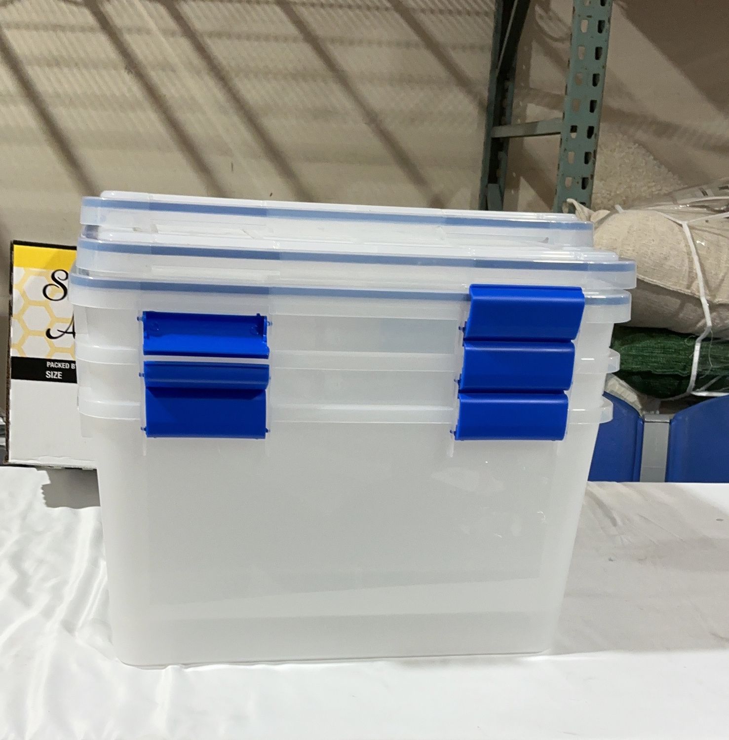 Iris 44Qt Weatherpro  – Household Essentials Household Product | Item #1431339