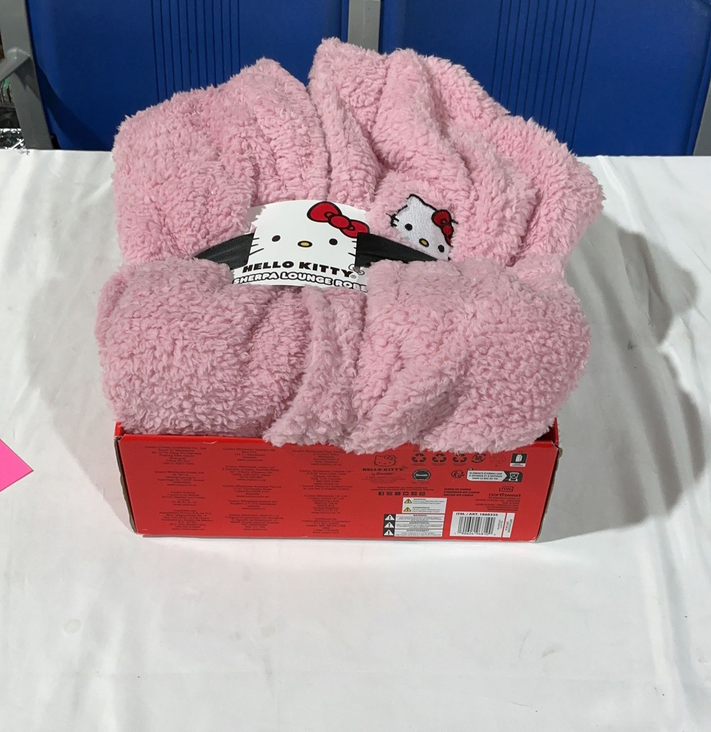 Hk Robe  – Mixed Lots Household Product | Item #1868335-OPEN BOX