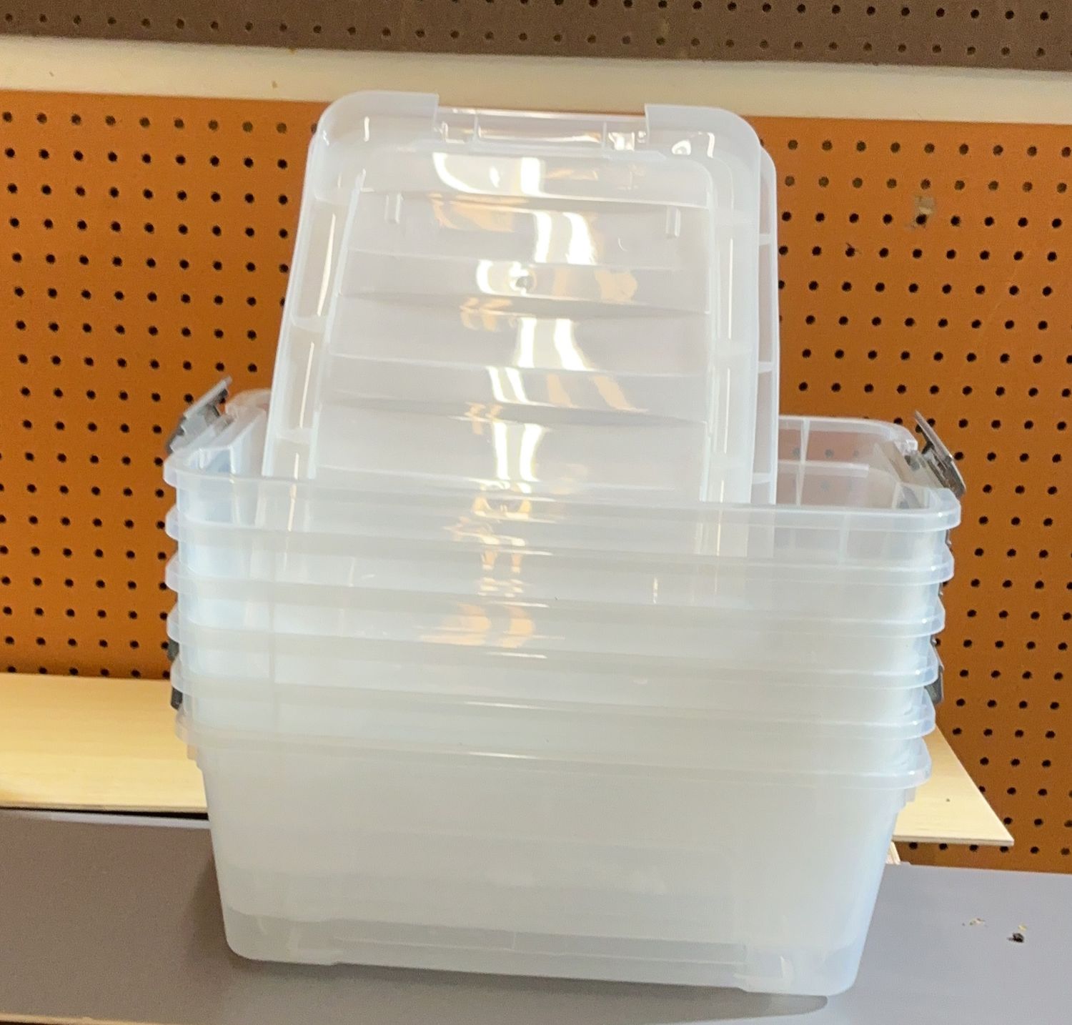 Iris 12.9Qt Buckle Up Clr  – Household Essentials Household Product | Item #1937009-USED