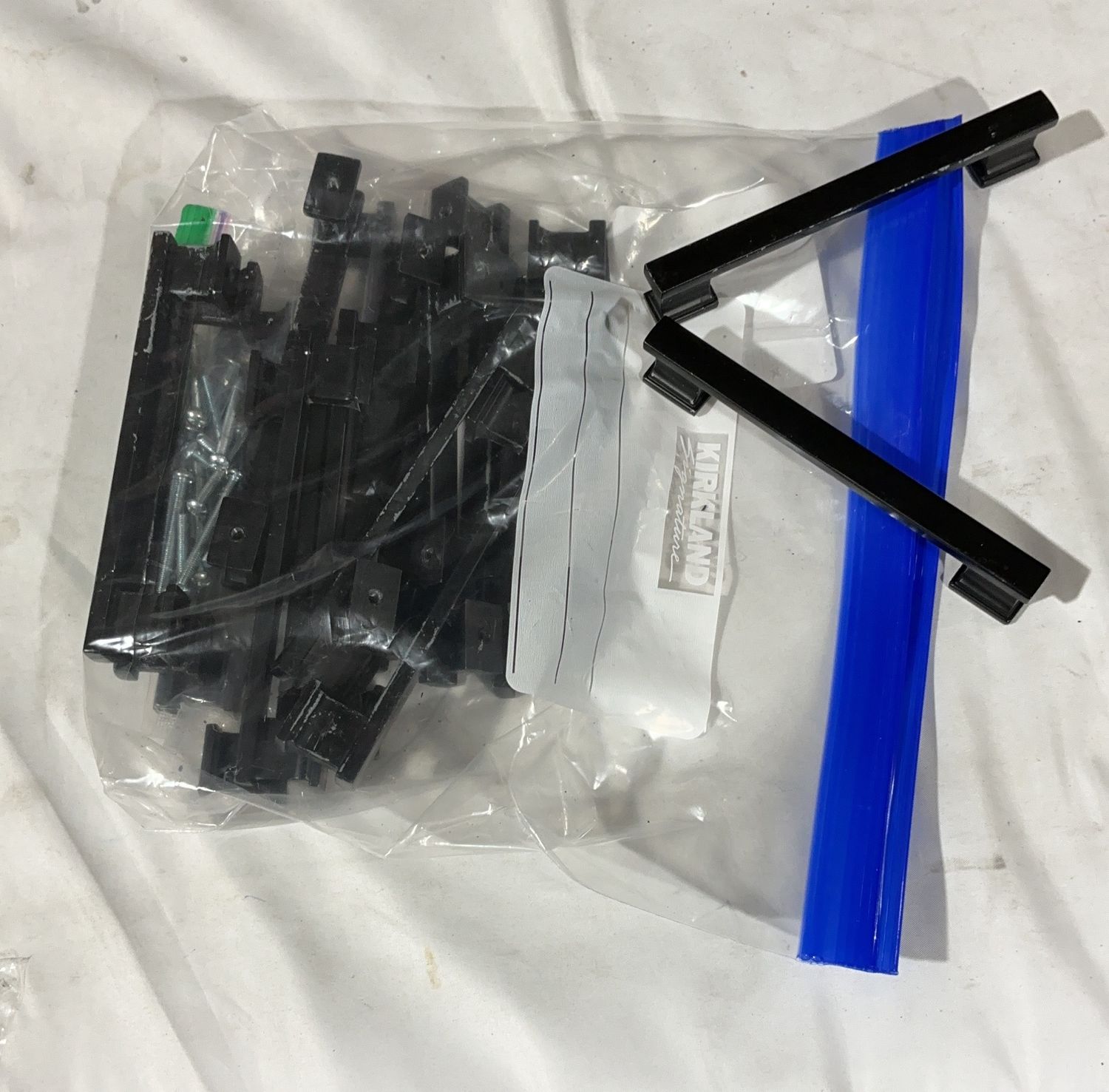 Sapphire Cabinet Pulls  – Building And Hardware Household Product | Item #1609905-USED