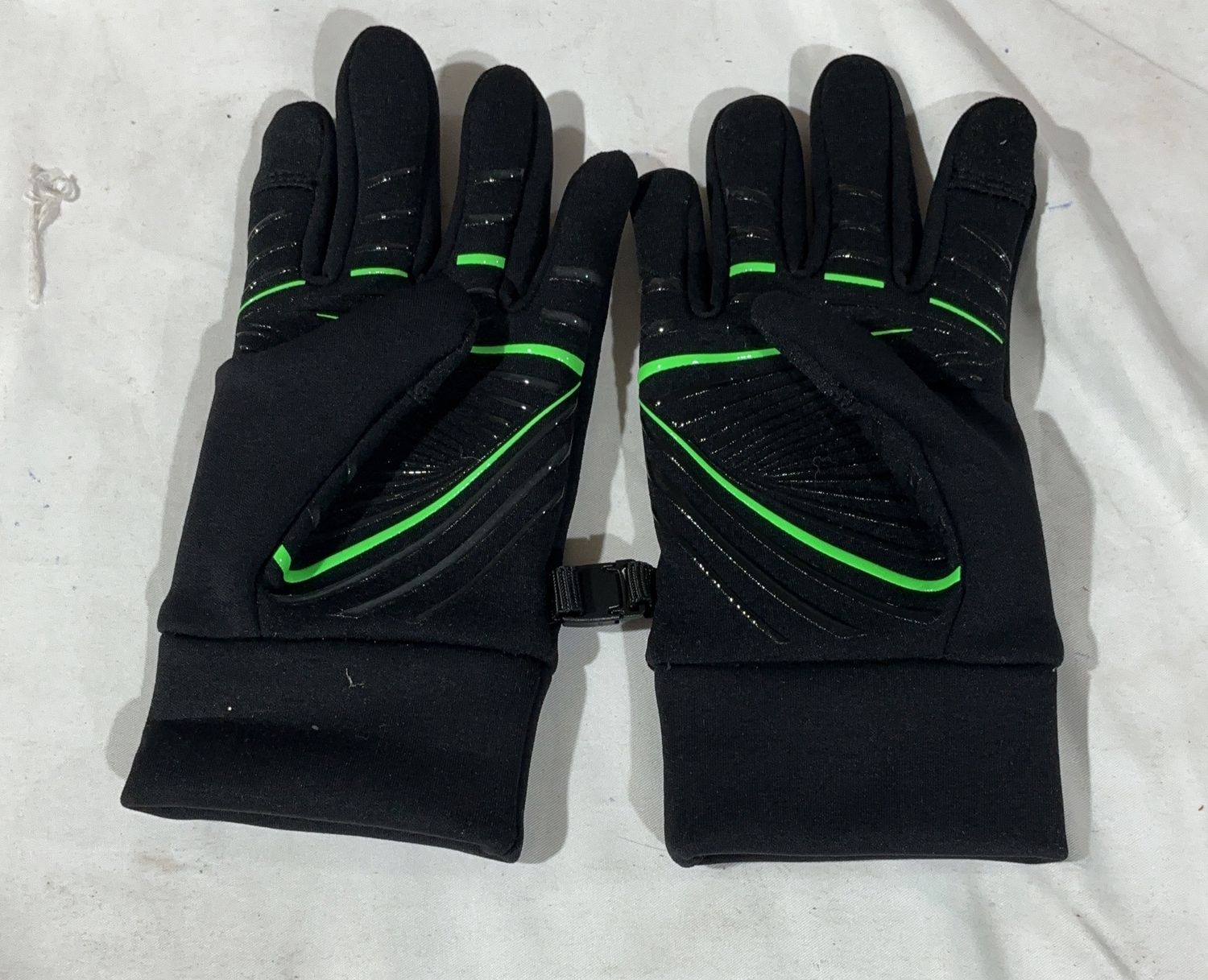 Head Kids Touchscreen L  – Mixed Apparel Household Product | Item #1819378-OPEN BOX