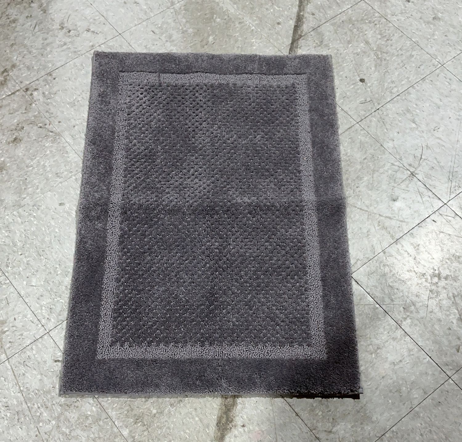 Pi Bath Mat White/Gray  – Bedding Household Product | Item #1890403-OPEN BOX