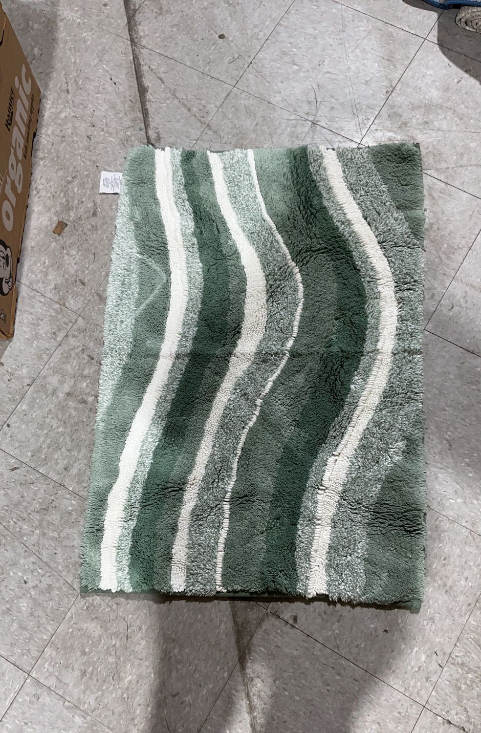 Swirl Bath Mat 24X36  – Bedding Household Product | Item #1796303-OPEN BOX