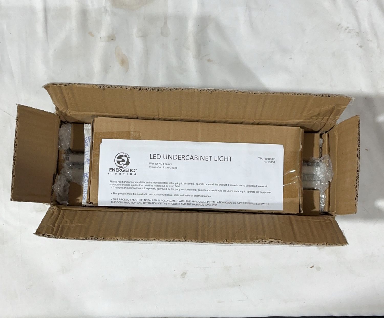 Under Cabinet Light 6Pk  – Lighting Personal Care Product | Item #1910006-OPEN BOX