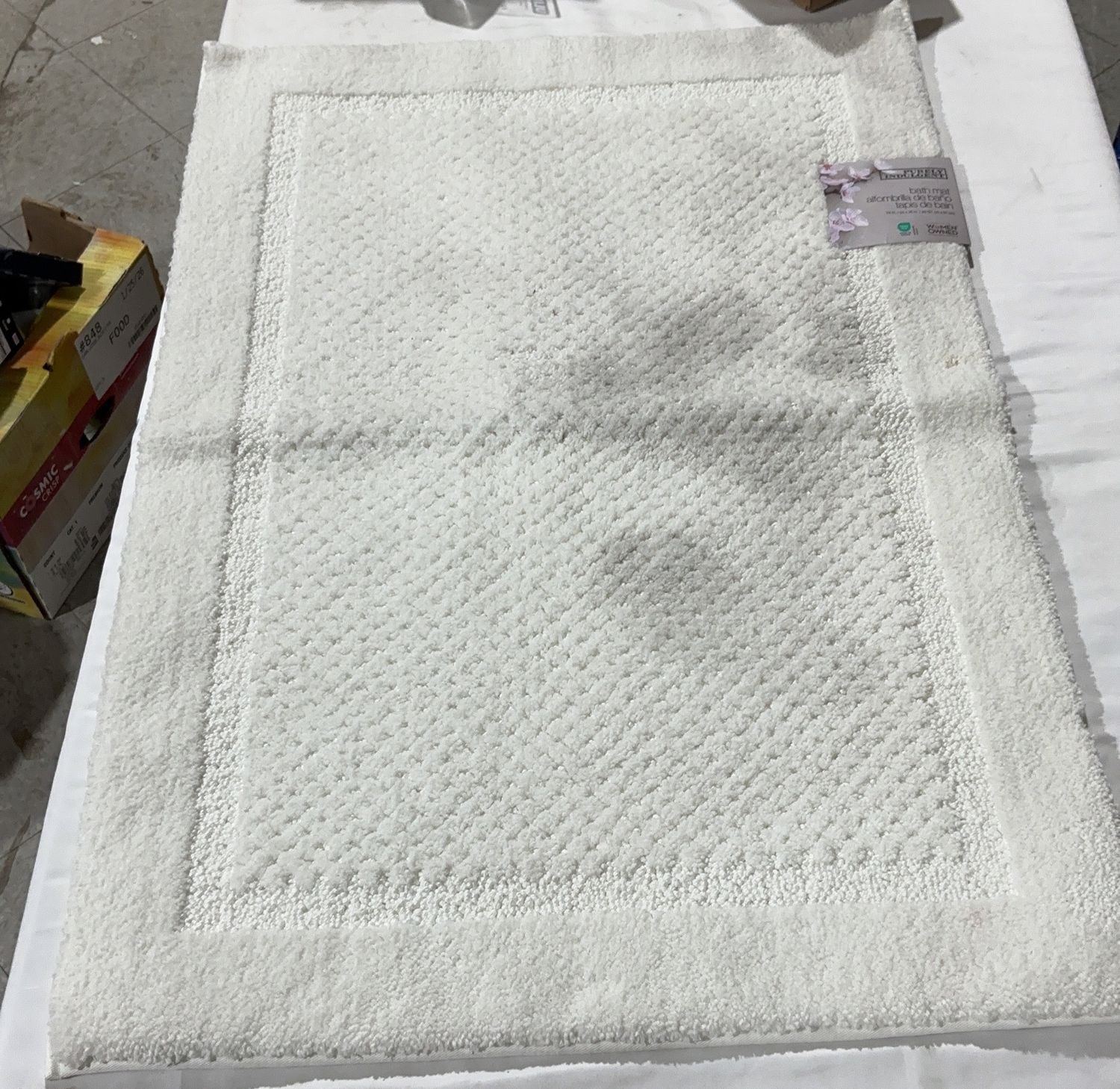 Pi Bath Mat White/Gray  – Bedding | Item 1890403 6554778-OPEN BOX