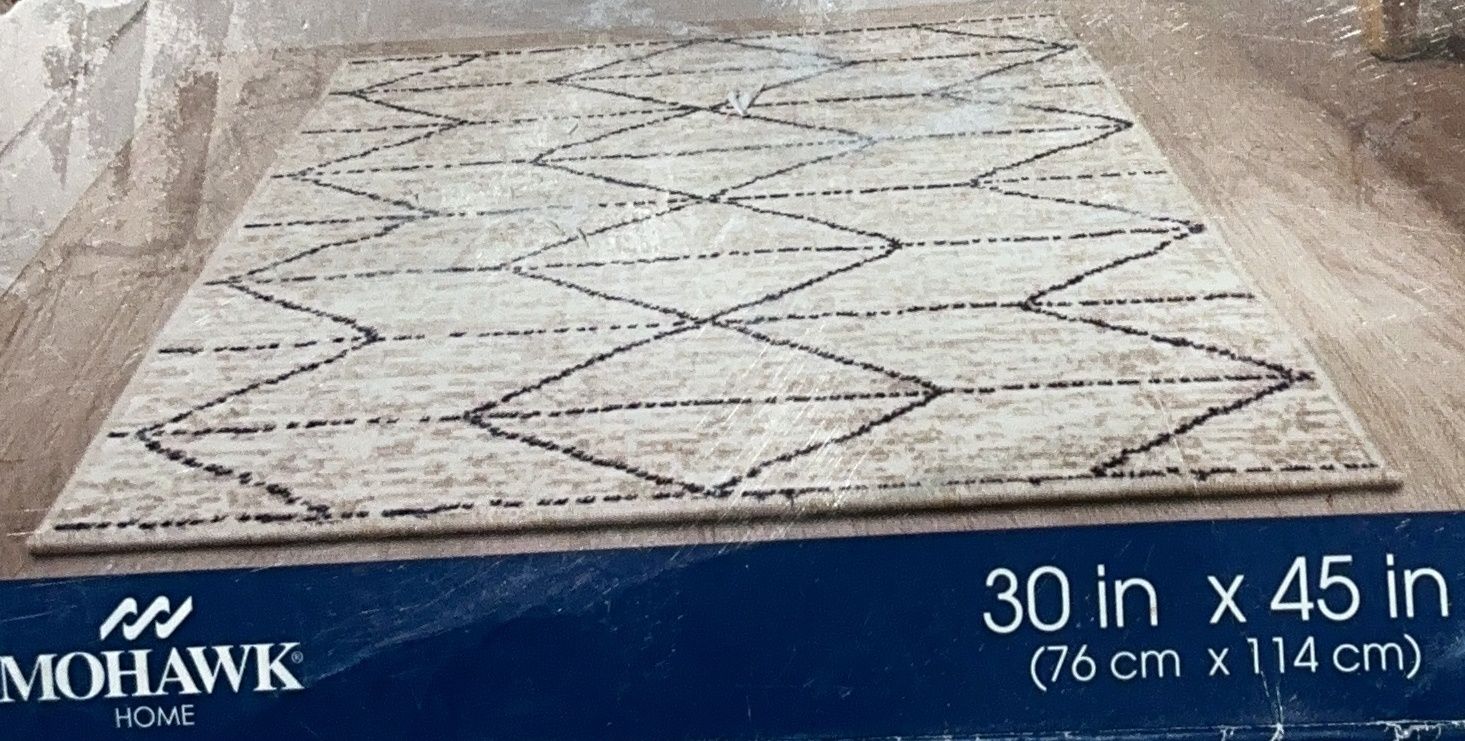 Mohawk Accent 30"X45"  – Rugs | Item 1881581 6554778-OPEN BOX