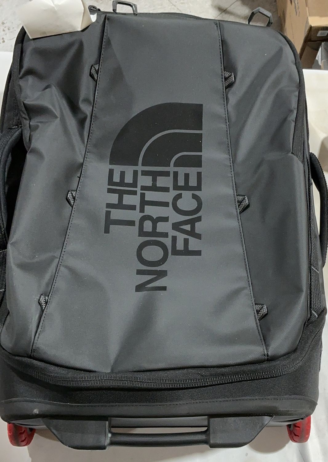 Premium THE NORTH FACE 40 L BLACK – Durable, Modern Design, High-Quality Construction | Model Standard Model | Item #1965340 | 53 OPEN BOX