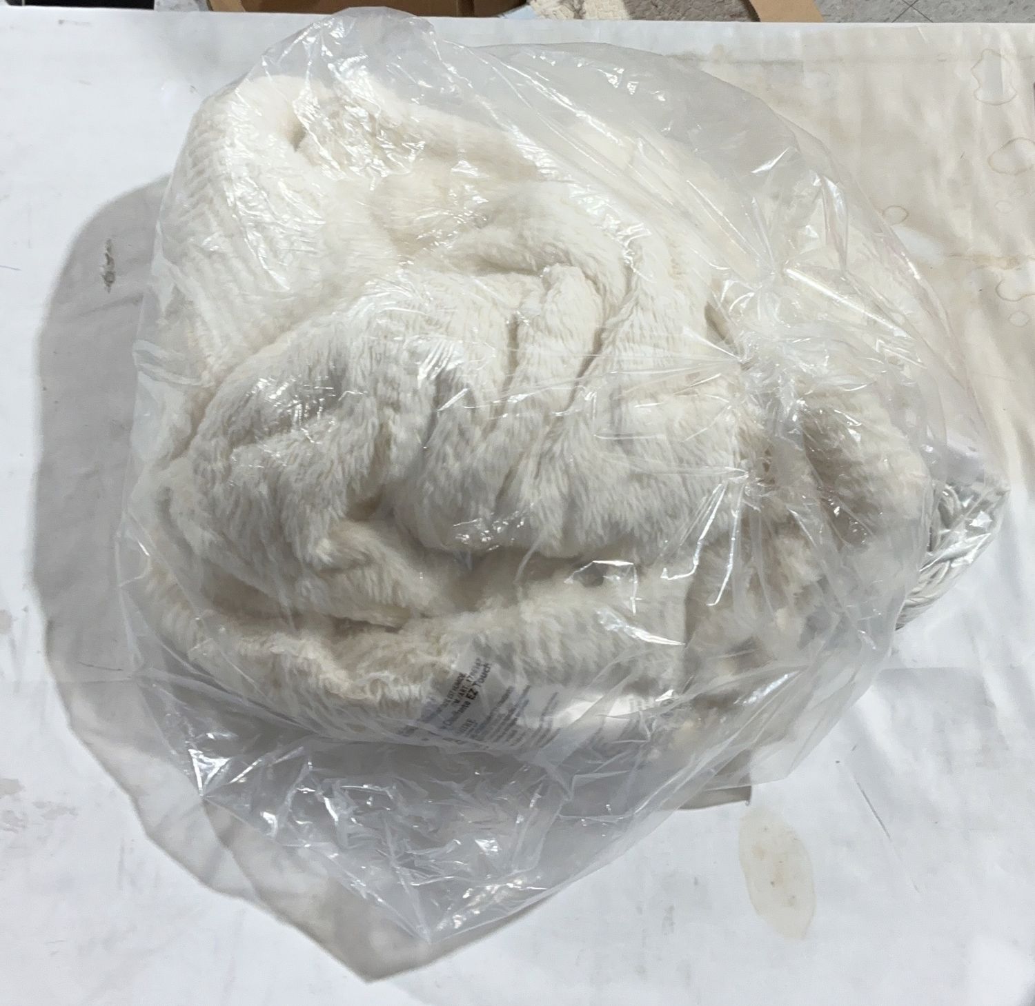 Premium BERKSHIRE HEATED THROW – Durable, Modern Design, High-Quality Construction | Model Standard Model | Item #1796167 | 76-OPEN BOX