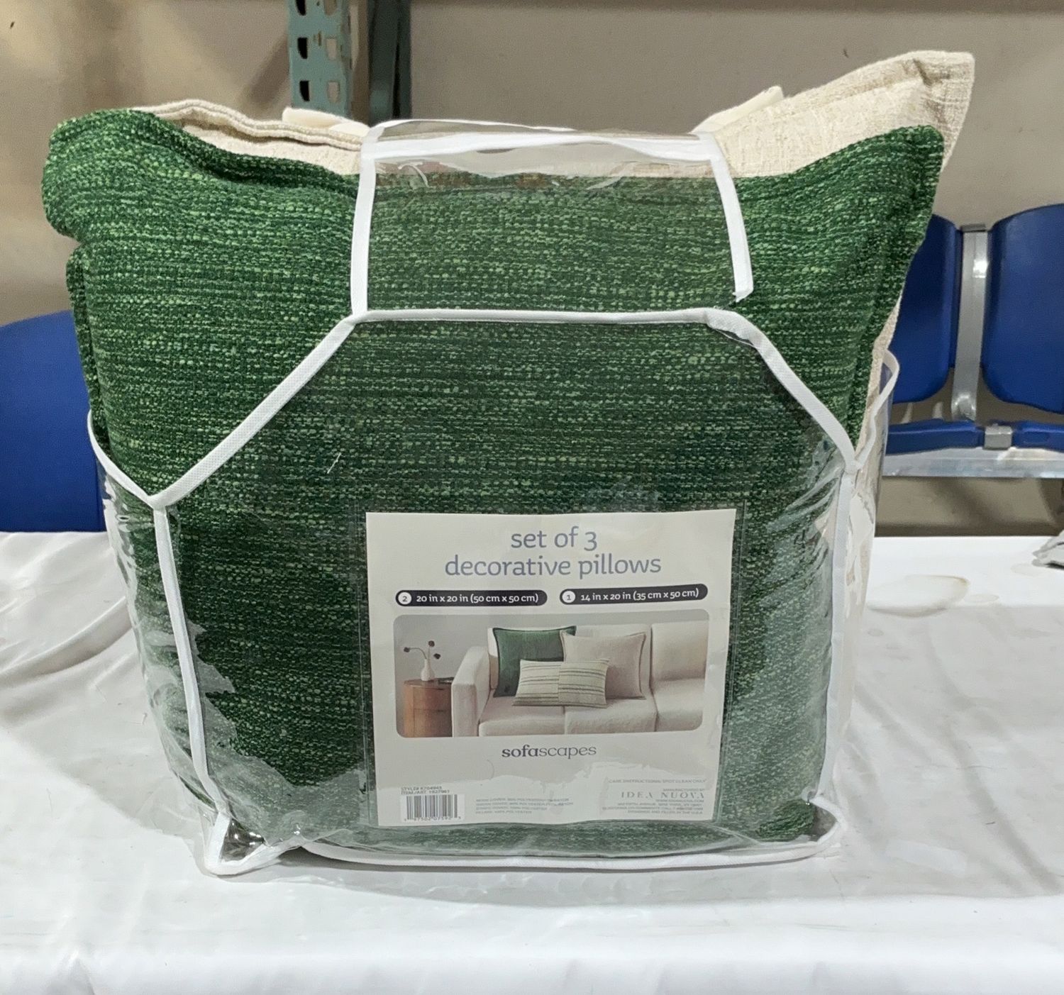 Premium SOFA SCAPES DECOR PILLOW – Durable, Modern Design, High-Quality Construction | Model Standard Model | Item #1927961 | 130-LIKE NEW