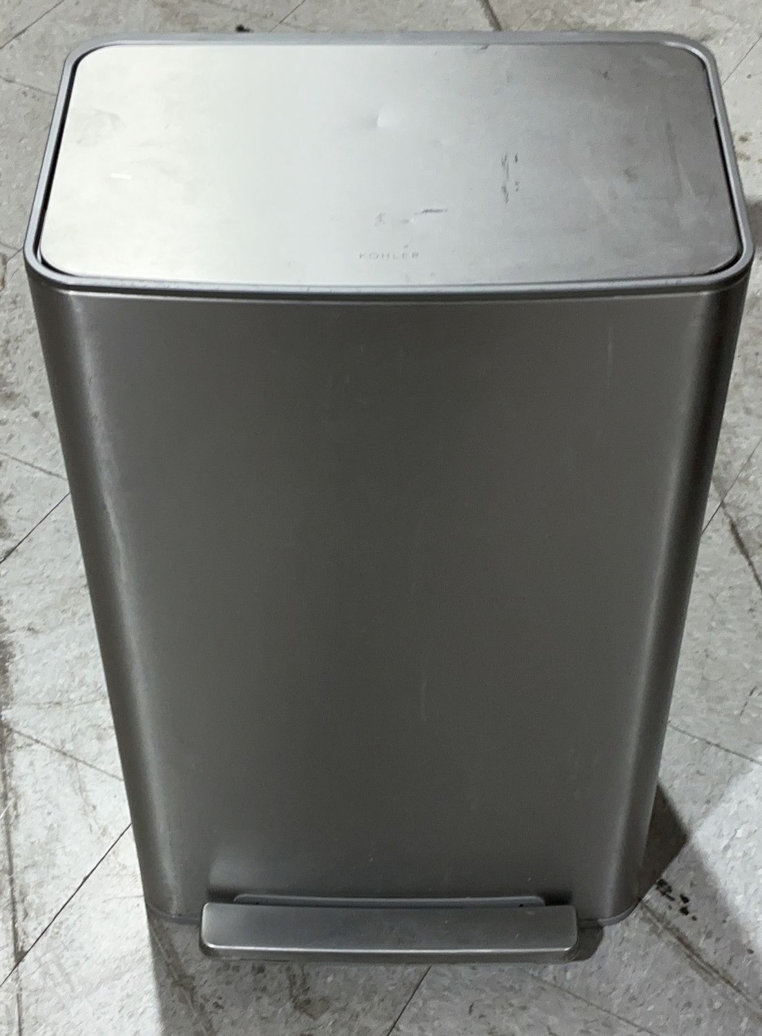 Premium KOHLER 47L KITCHEN CAN – Durable, Modern Design, High-Quality Construction | Model Standard Model | Item #1806294 | 16-OPEN BOX