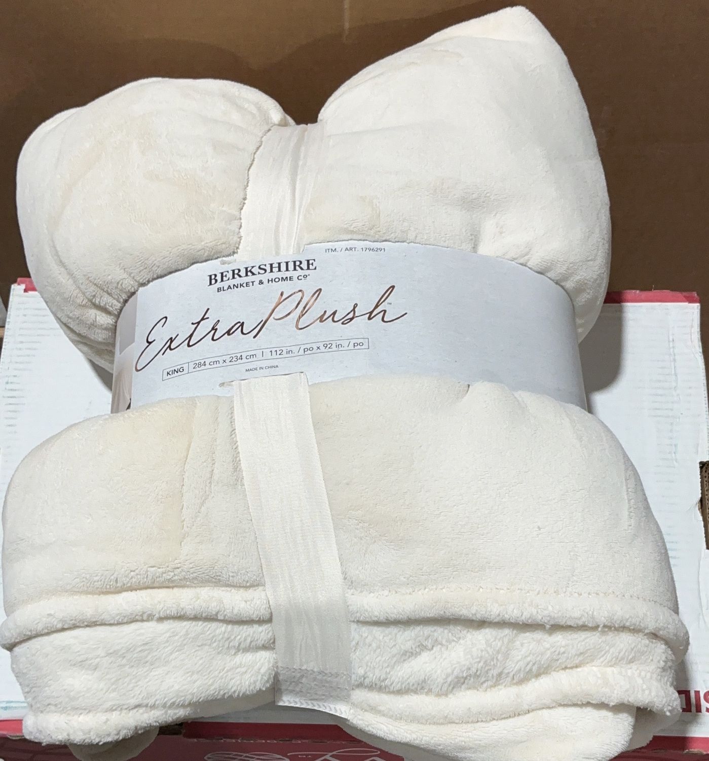 Premium HEATHERED KG BLANKET – Durable, Modern Design, High-Quality Construction | Model Standard Model | Item #1796291 | 128-OPEN BOX