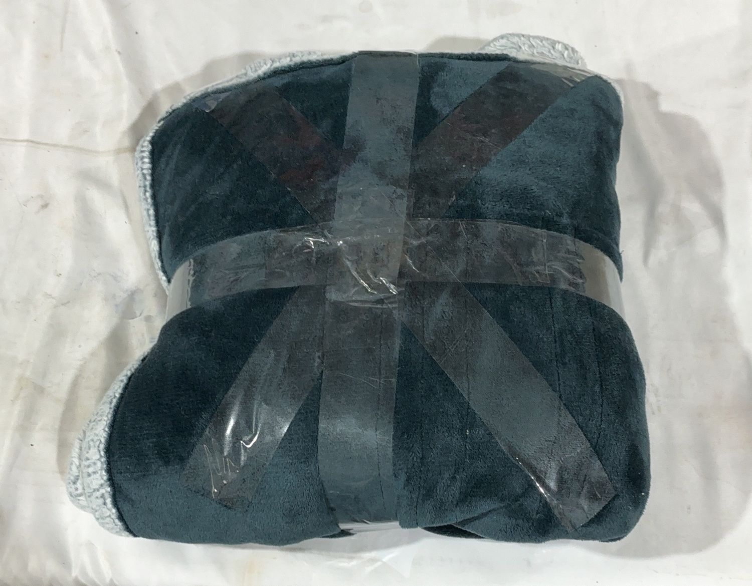 Premium BKR FF HEATED THROW – Durable, Modern Design, High-Quality Construction | Model Standard Model | Item #1727175 | 255-USED