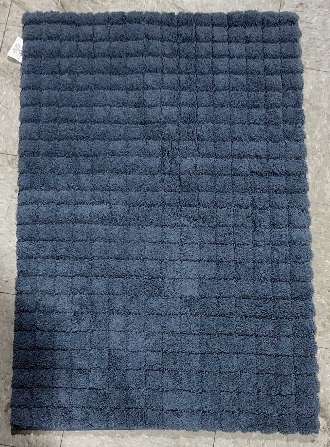 Premium MULTINEEDLE GRID BATH MAT – Durable, Modern Design, High-Quality Construction | Model Standard Model | Item #1796299 | 349-OPEN BOX