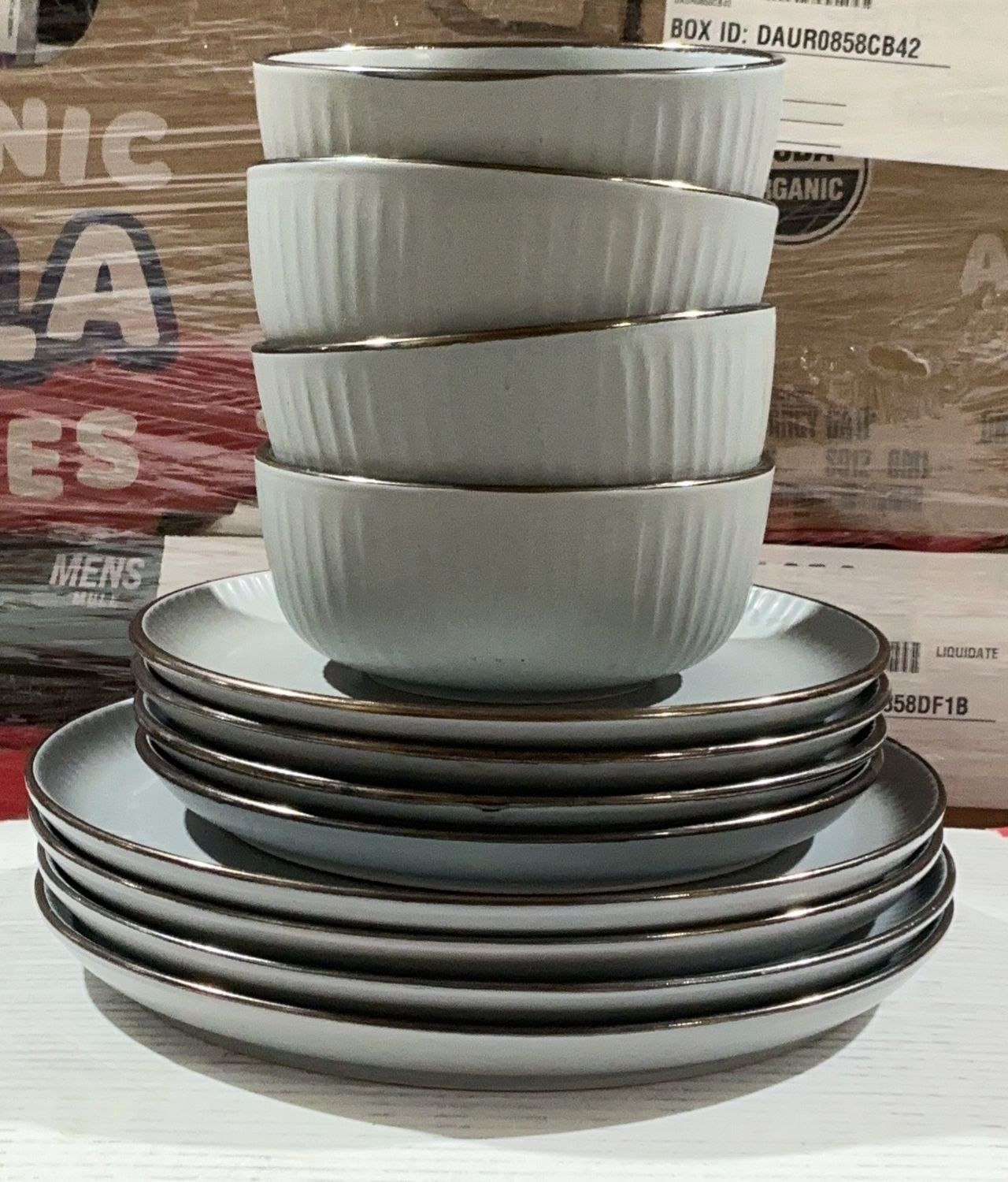 Casablanca Dinnerware 12P - Item 1759381-USED