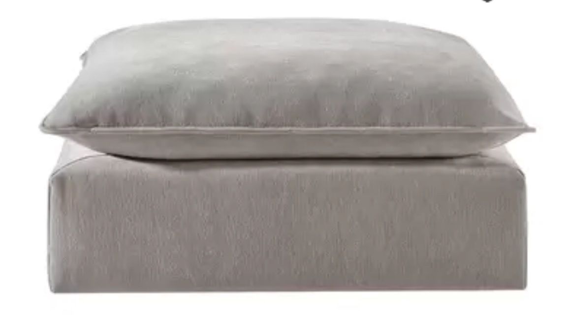 SEREEN OTTOMAN  1783108 6692033