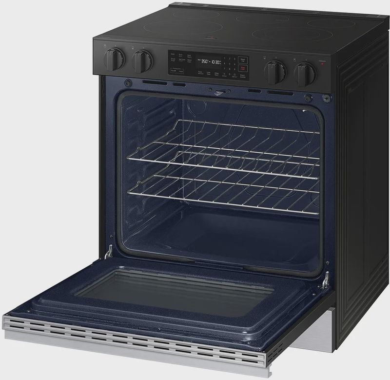 Bespoke 30 in. 5-Burner Element Smart Slide-In Electric Range in Stainless Steel with Precision Knobs ITEM NO.1813360 / NSE6DG8100SR