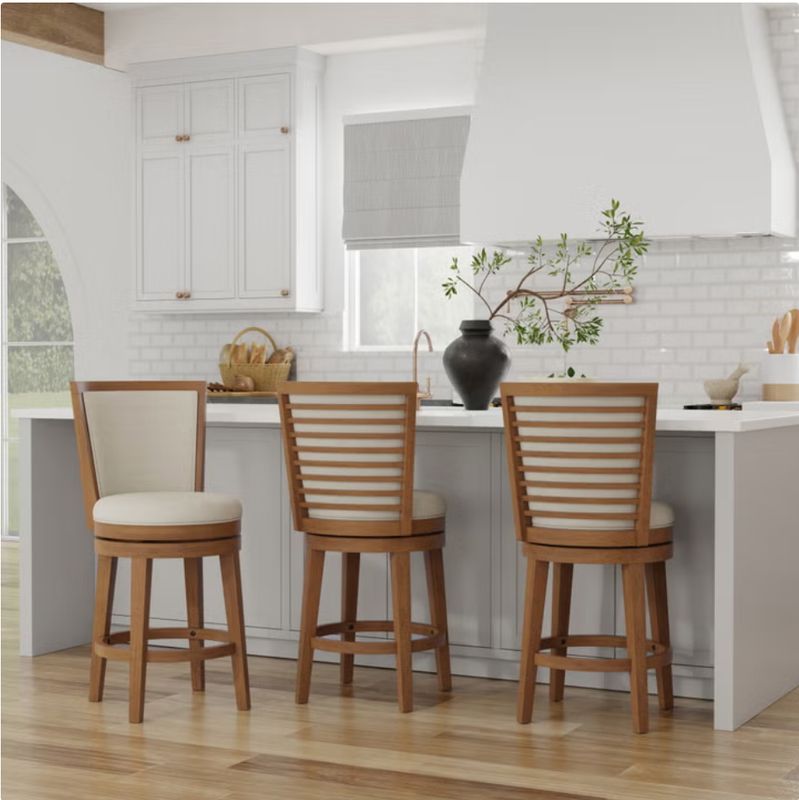 Tarryn Counter Height Swivel Stool Item 1765501 | Model 5526-826