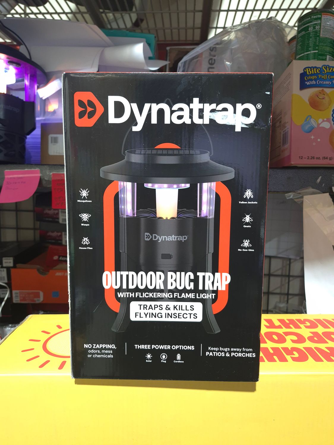 Dynatrap Solar Outdoor Bug Trap 1/4 Acre Item 1934126
