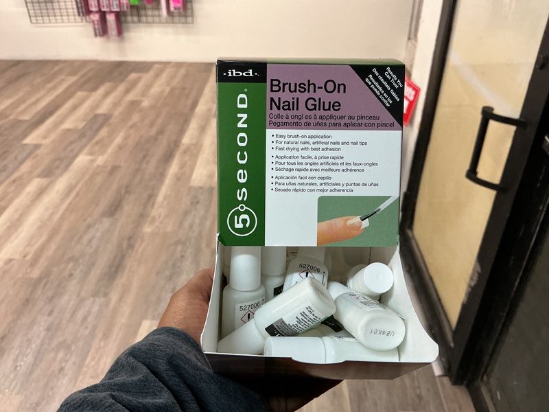 IBD-5 Second Brush On Nail Glue