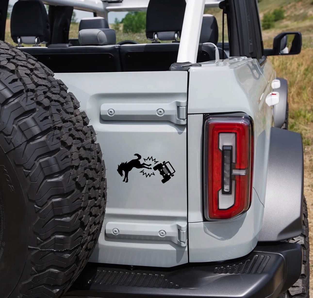 Bucking Ford bronco Kicking Jeep Decal