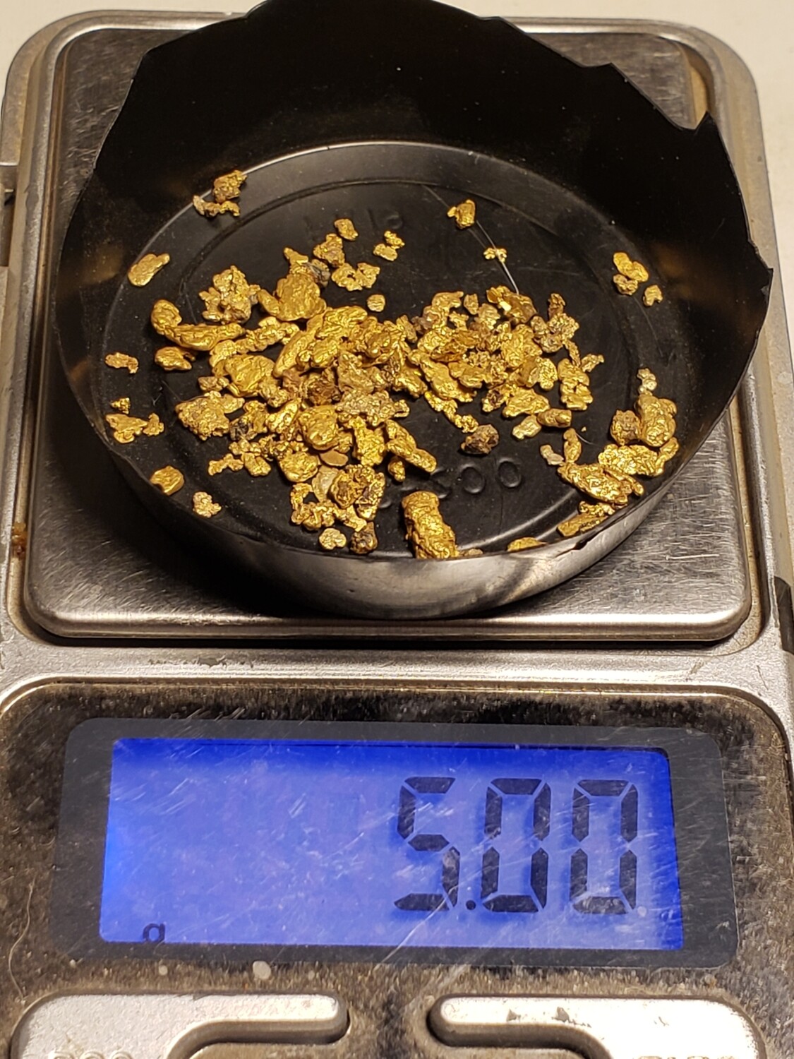 5.0 grams mixed gold nuggets 5.0 grams mixed gold nuggets