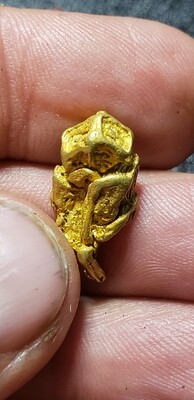 Rare California gold crystal 6.18 grams Rare California gold crystal 6.18 grams