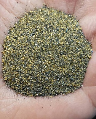 Black sand and gold only paydirt - 1 gram Black sand and gold only paydirt - 1 gram