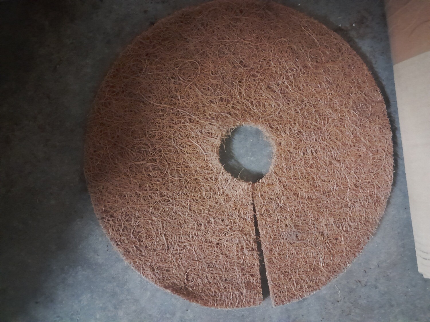 Natural Latex Coir Weed Control Rings 10&quot; 6 mm thick - Box of 350