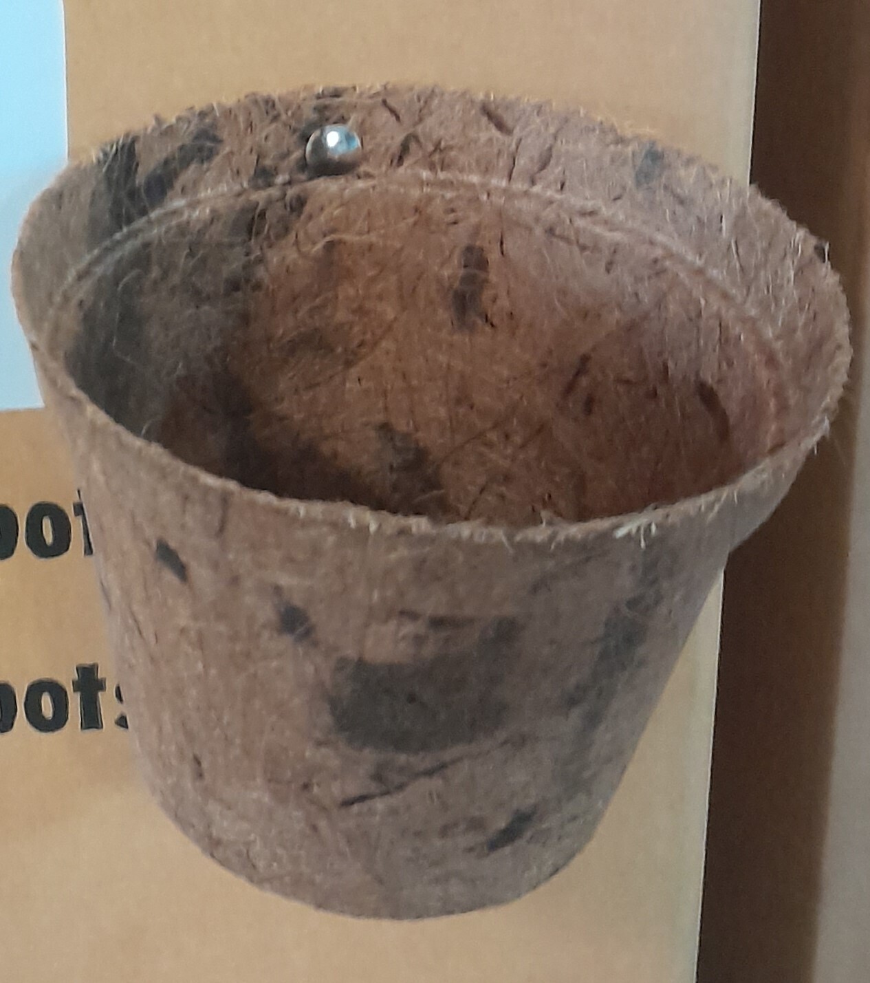 Pot - Round Coir Pot 1&quot; &quot;Top 3 cm and Tall 2 cm&quot;, Box of 2000 each