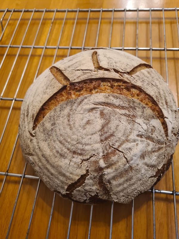 Hausbrot mit Sauerteig