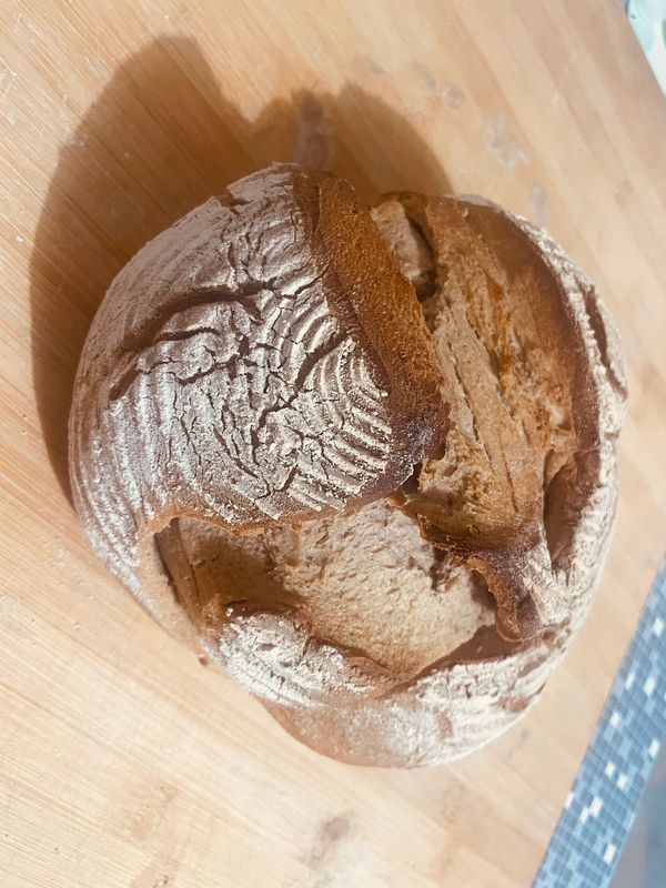 Hausbrot mit Vorteig