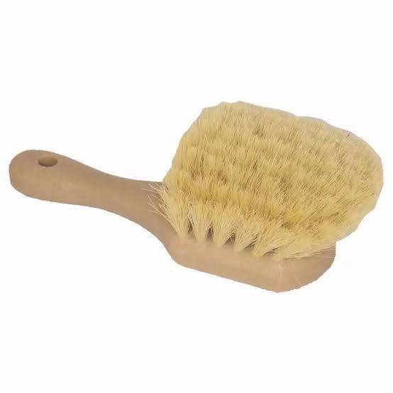 8" Tampico Pot Brush