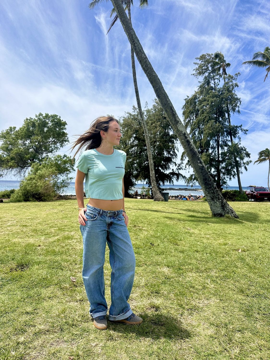 Nukumoi Point "moi" Crop Tee