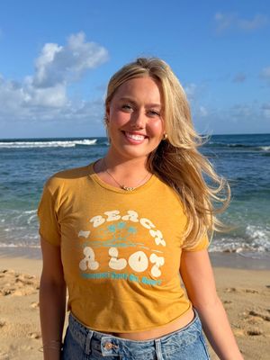 NUKUMOI "I BEACH A LOT" CROP