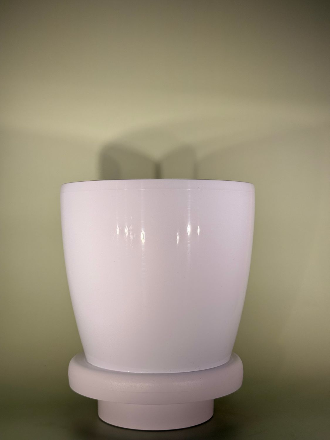 Osłonka plastikowa biała z połyskiem