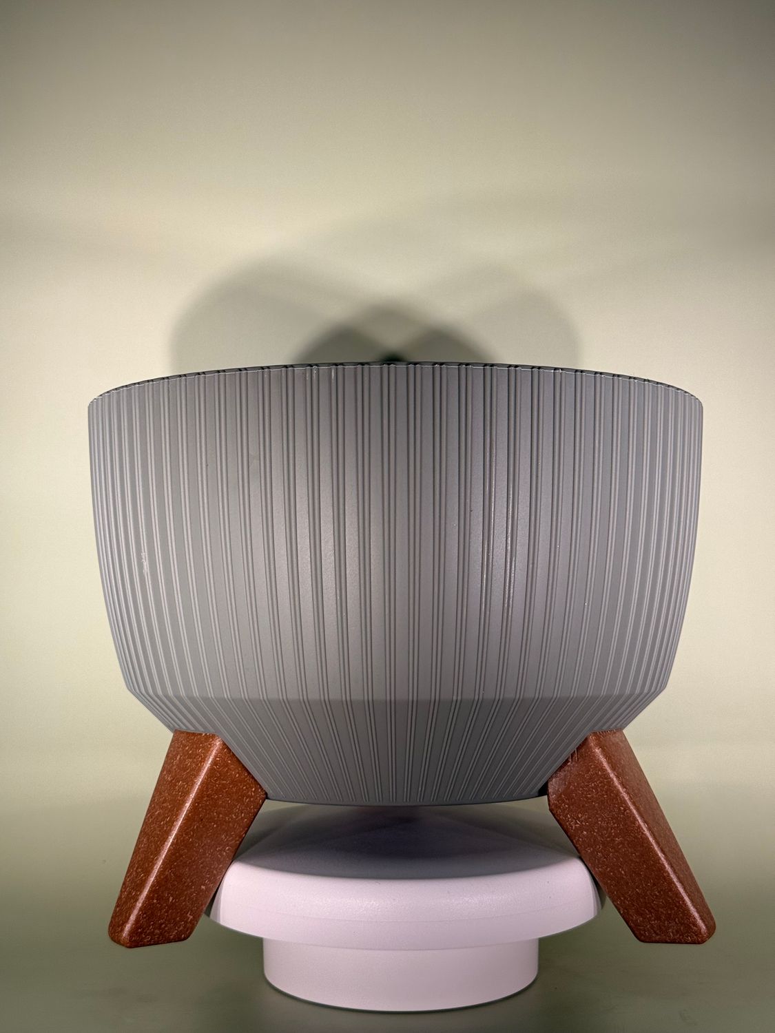 Osłonka plastikowa duża z ryflowaniem