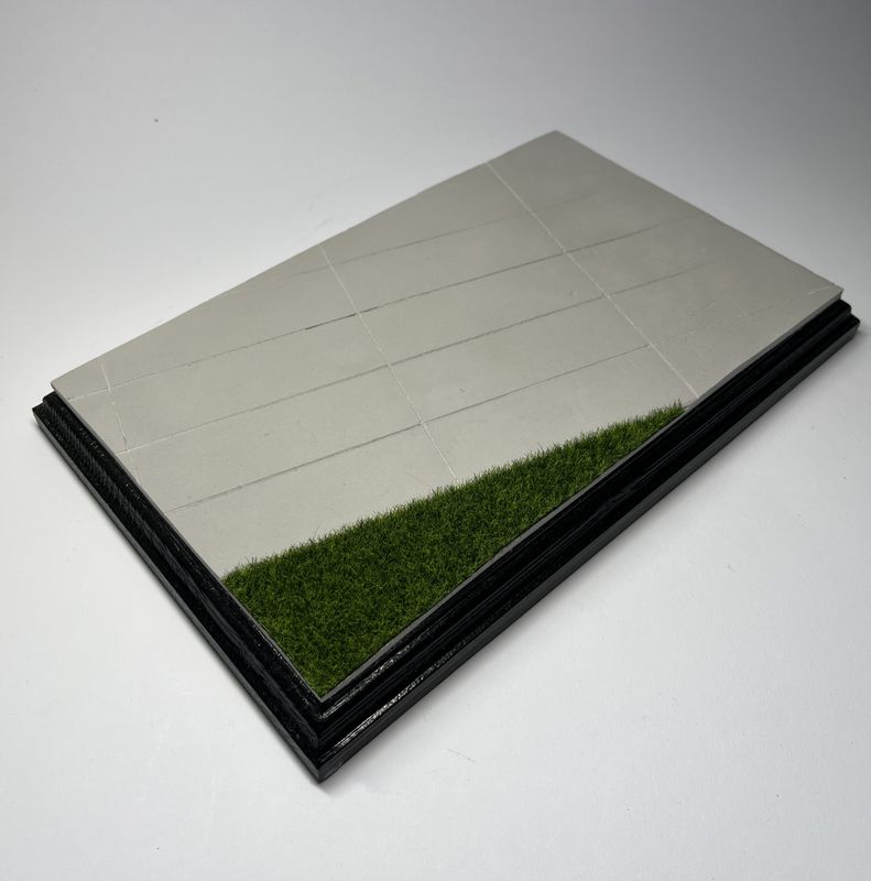 Podstawka dębowa płyta lotniska – Prostokąt L| Czarny | Frez klasyczny