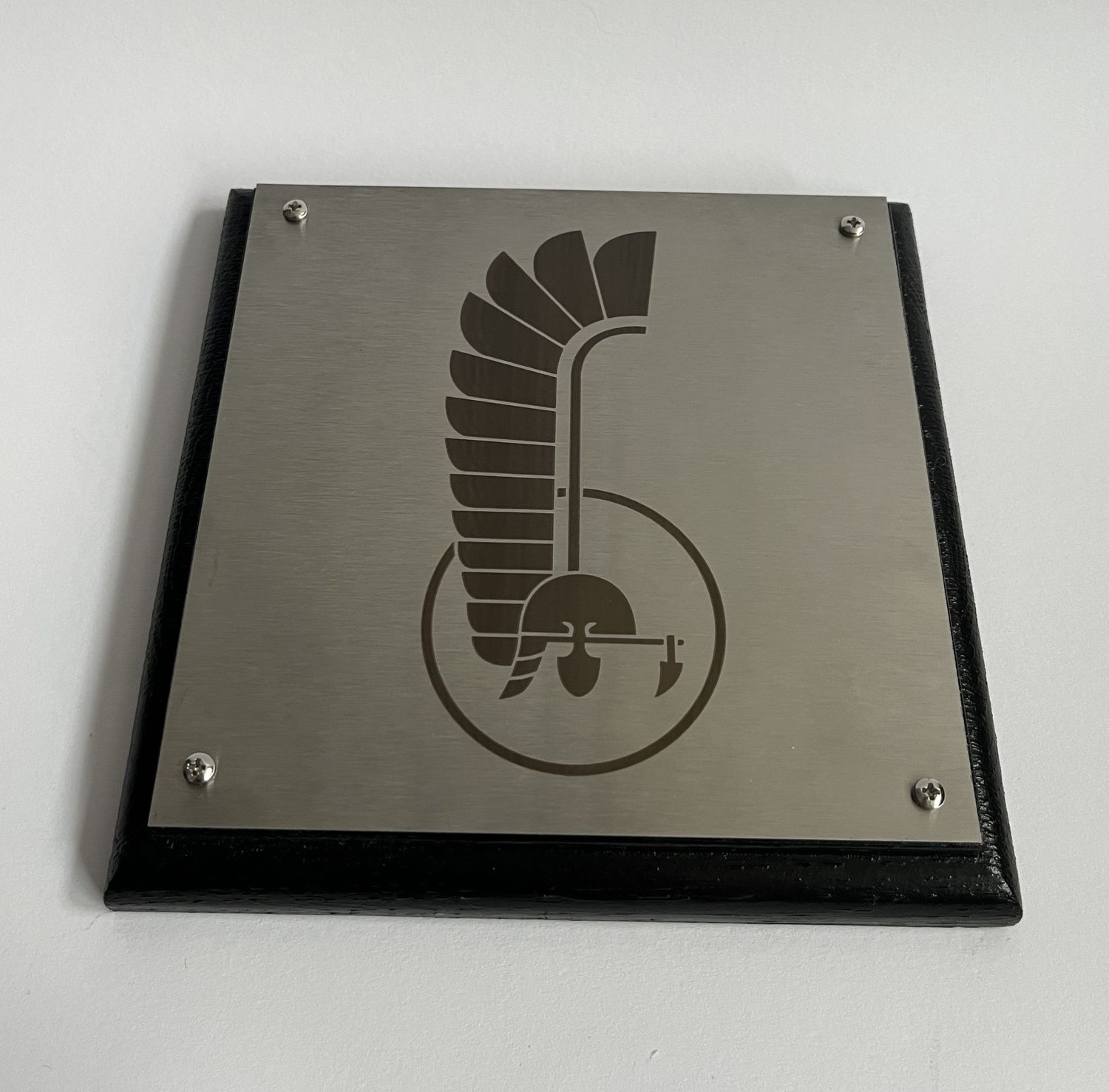 Kwadratowa podstawka Drewno-Stal nierdzewna - L | Czarny| Frez zaokrąglony  – Czarna Dywizja