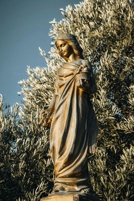 Statues - Memorial & Bereavement