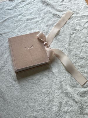 Musical Gifts & Keepsakes - Anniversary & Wedding