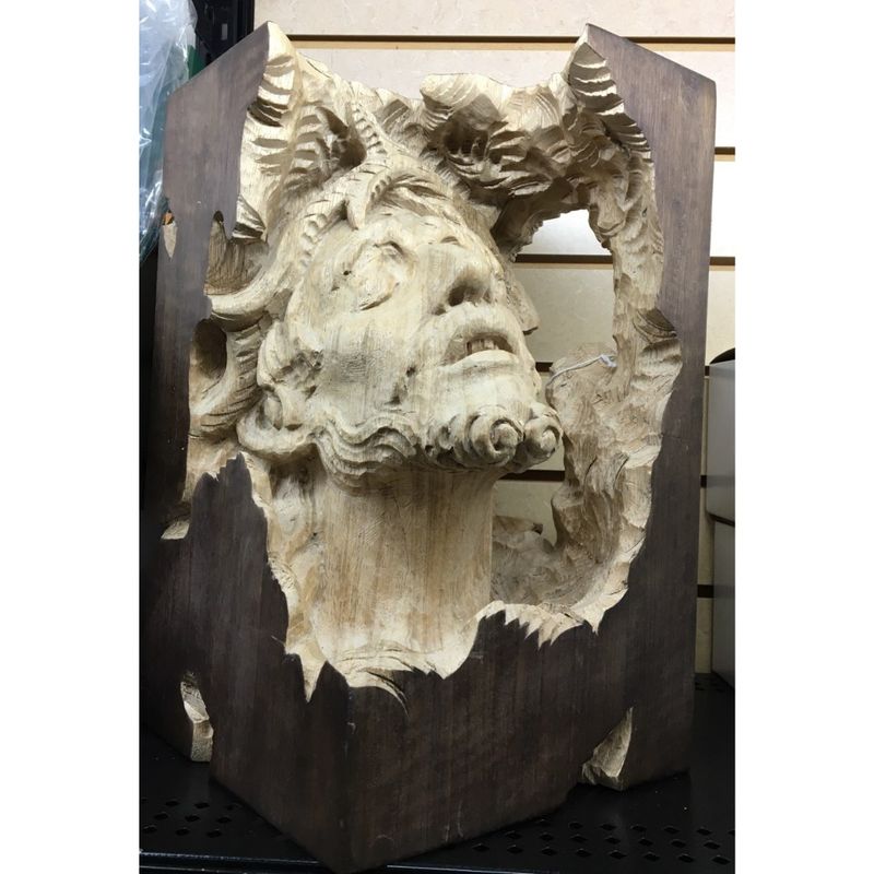 Wood-Carved-Head-Of-Christ