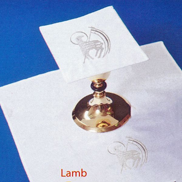 Beau Veste Lamb Of Victory Altar Linens  4 piece set-2004
