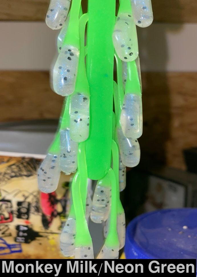 Monkey Smoke/Neon green tail