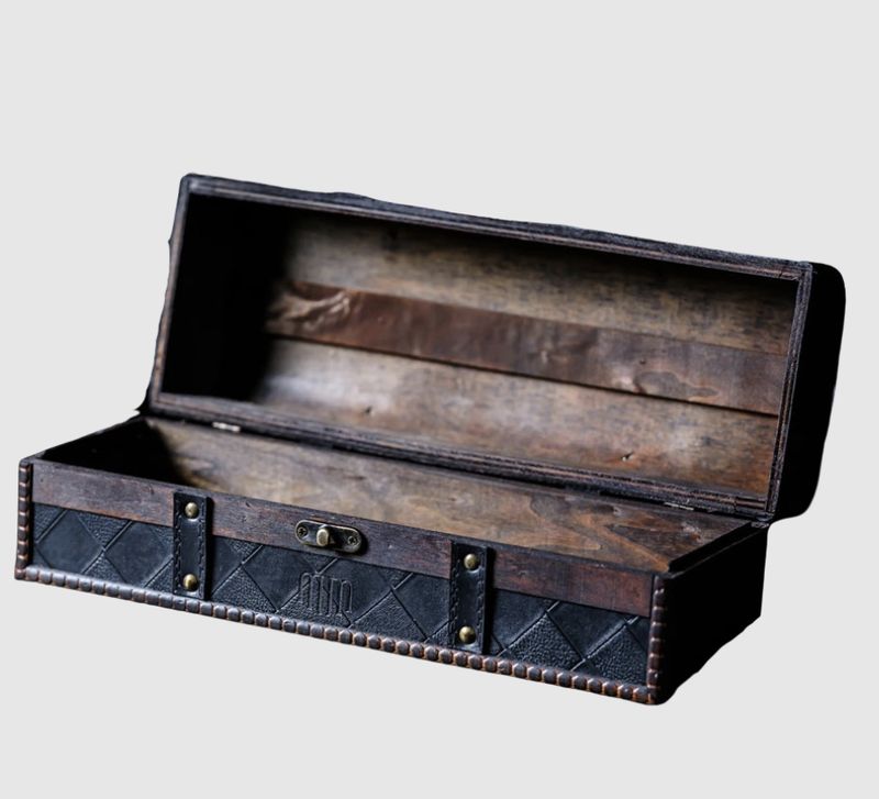 MM Antverpia - Monumental Case