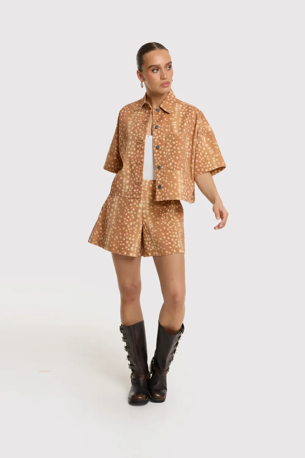 Refined ladies woven a-line wide bambi short R2606275202 bambi print