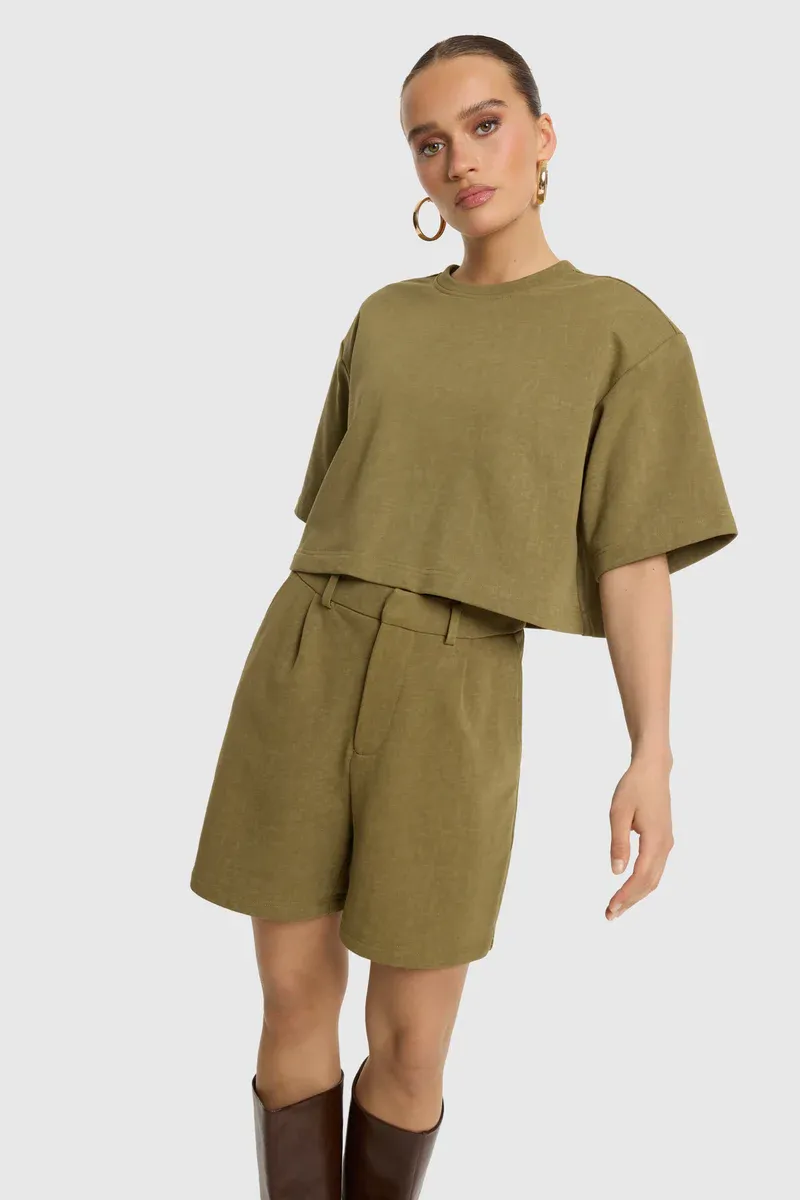 Refined ladies knitted relaxed shorts PUMA R2606296200 army