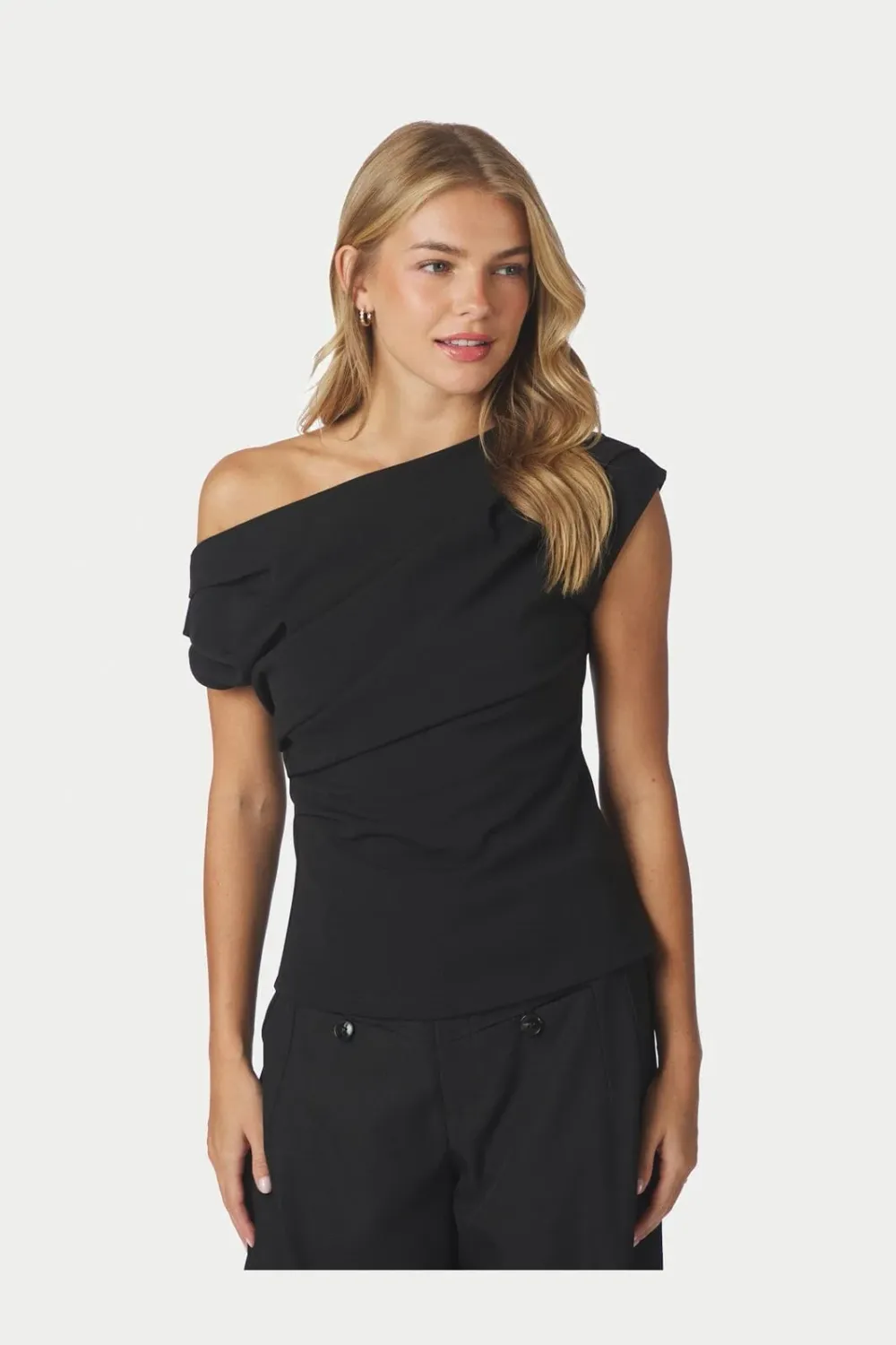 Neo Noir Mabelle Drapy Top 168038 Black