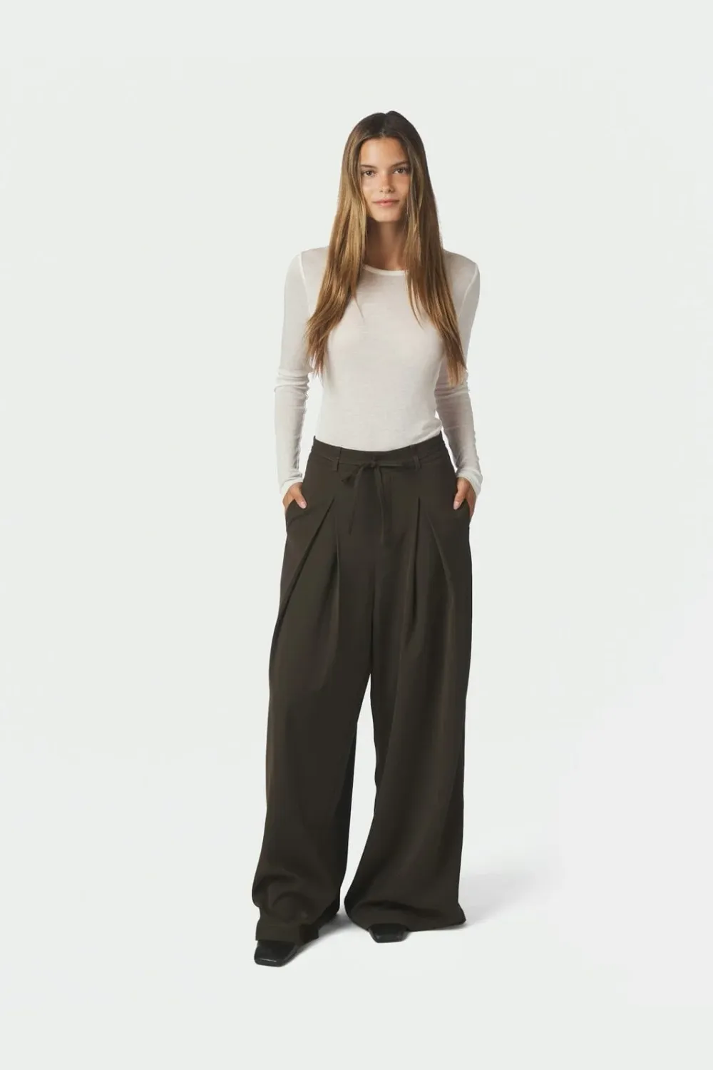 Neo Noir Eddina geweven broek – donkerbruin
