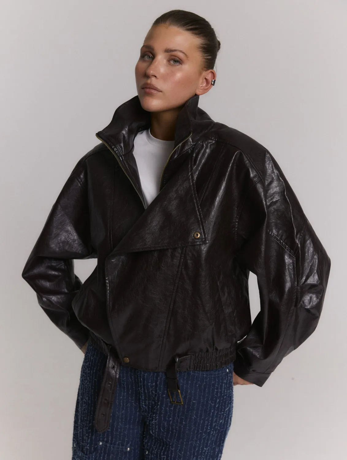 Refined Lee jas – bruin