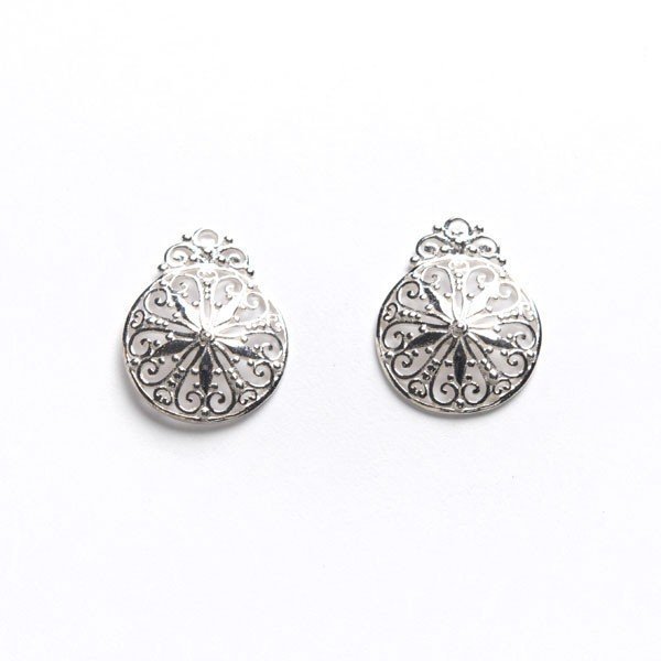 ​Southern Lace Post Earrings